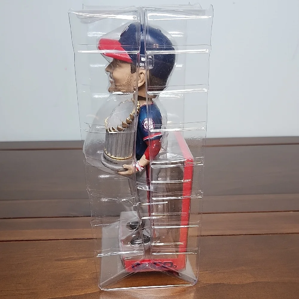 Davey Martinez Baseball‎ Bobblehead with Trophy